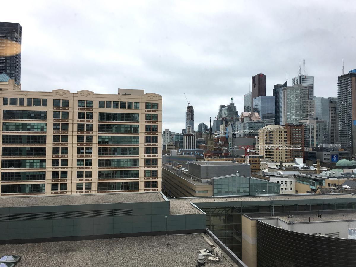 Toronto Metropolitan University- Pitman Hall Residence Exterior foto